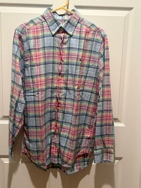 Vineyard Vines Men's Plaid Button-Down Shirt in Blue and Pink